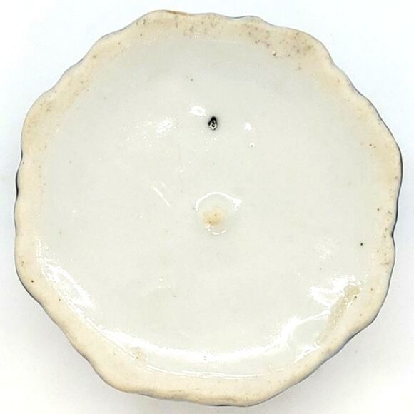 Blue Cobalt White Vintage Garden Geisha Kutani Ware Porcelain Lidded Trinket Box - Picture 8 of 13